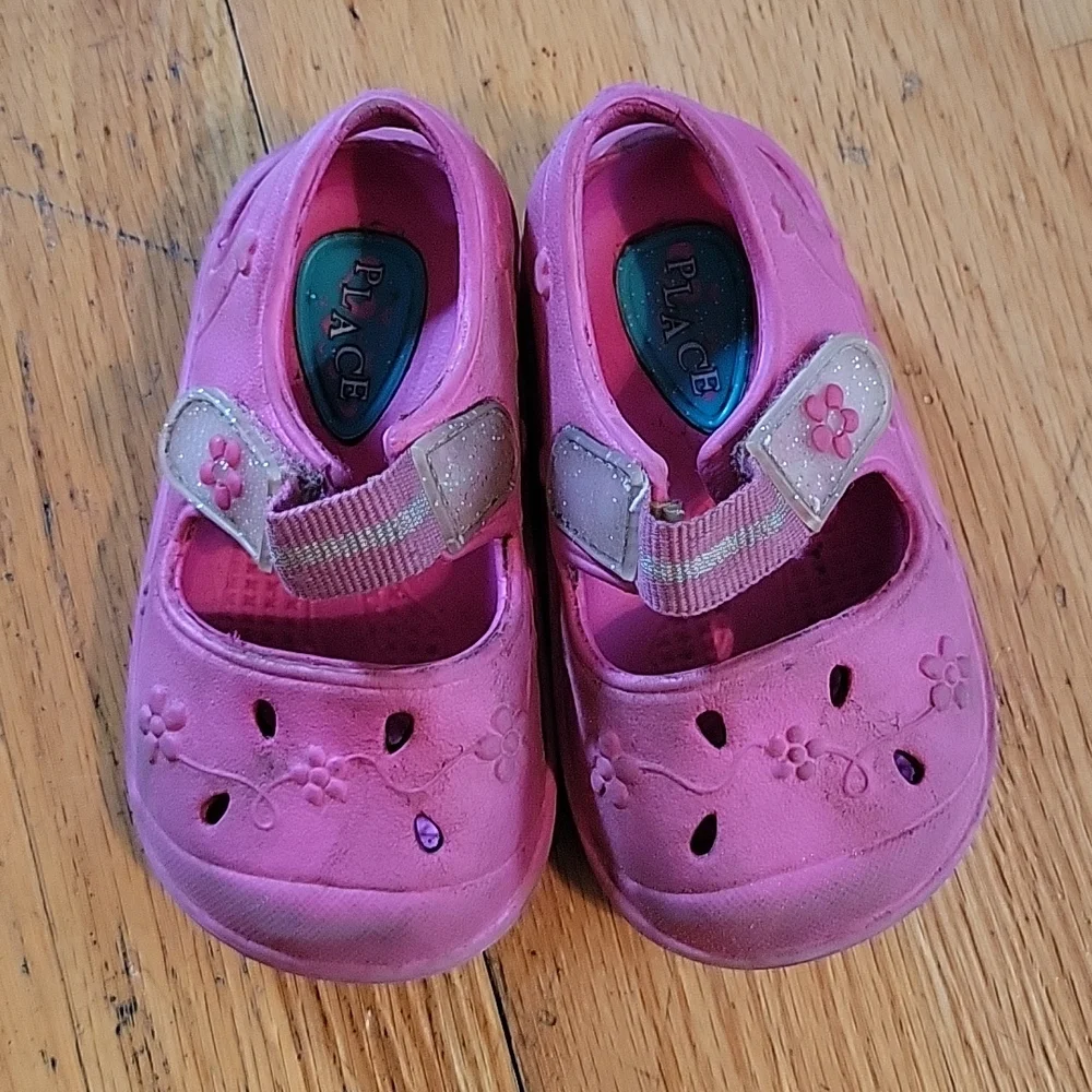 *3/$15* The Children's Place Pink Mary Jane's Toddler size 4